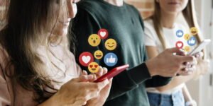 Uzależnienie od social mediów - objawy i leczenie